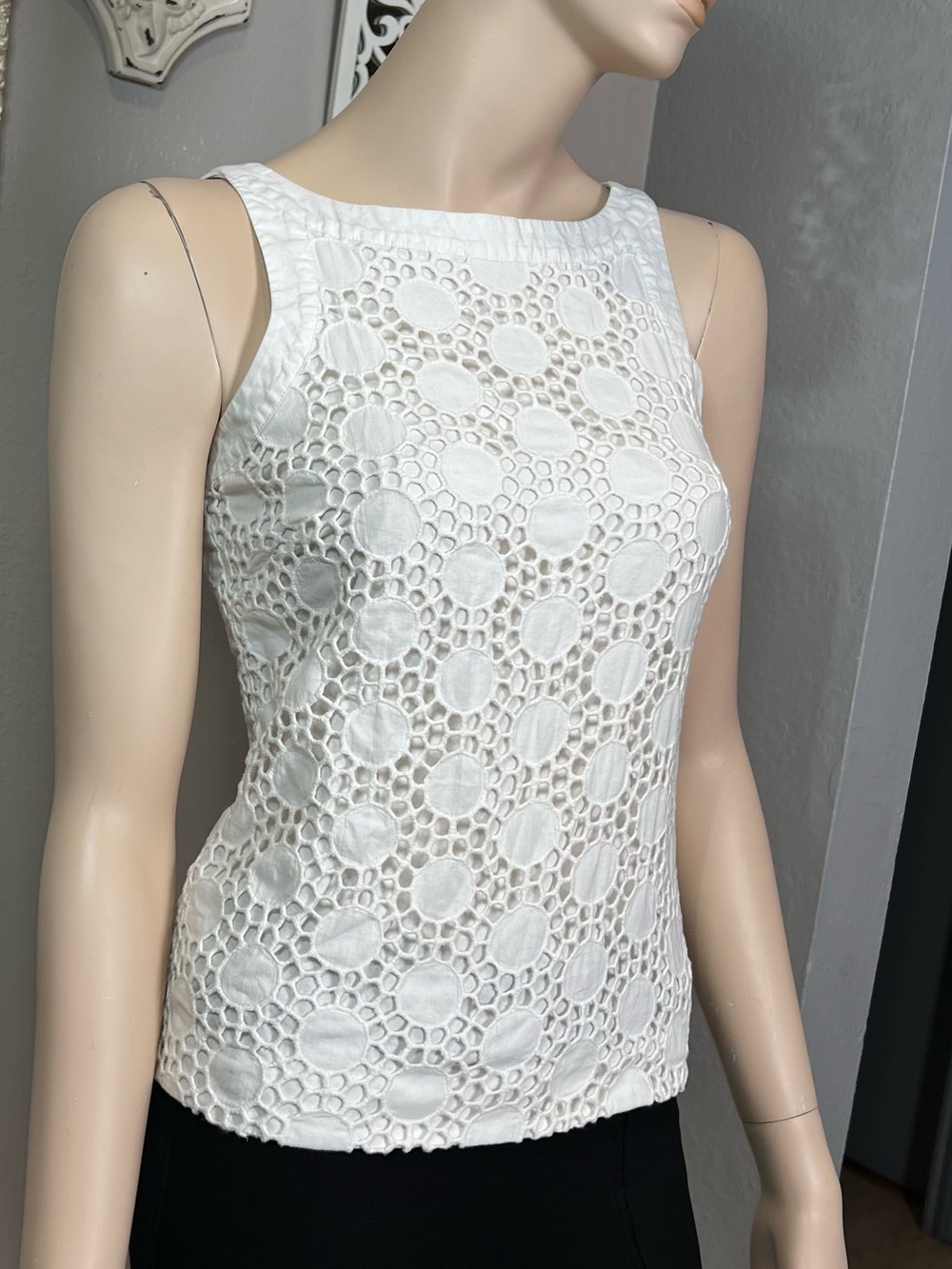Women's White Crochet Embroidered Top